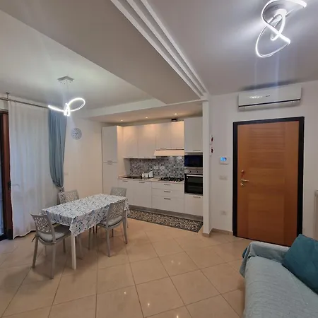 Parigi Via Verga, 6posti Letto Rifa747 San Benedetto del Tronto