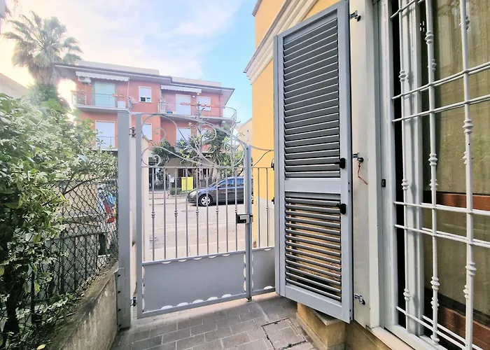 Apartment Parigi Via Verga, 6posti Letto Rifa747